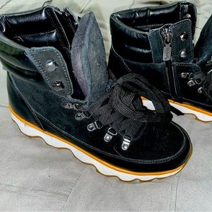 New (never worn) Black boots